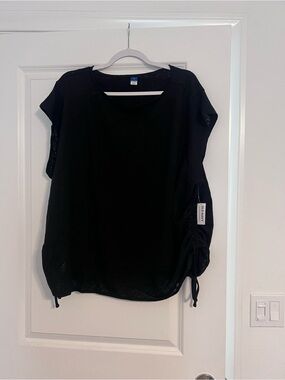 Old Navy Women’s Black Side-Ruched Short-Sleeve Top